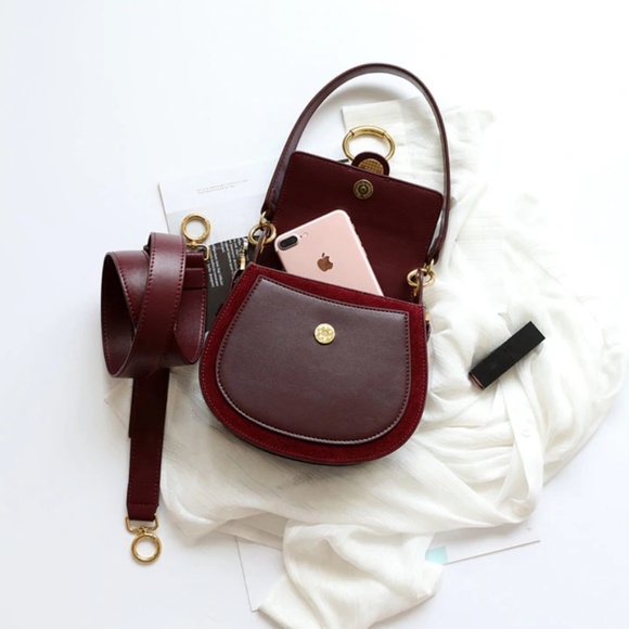 Designer LEATHER Maroon Ring Saddle Bag Clutch - Picture 3 of 8